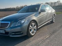 Gebraucht Mercedes E200 Avantgarde 131 PS (96 kW) 2012 Grau Limousine