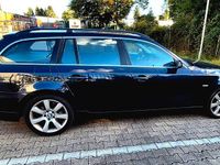Gebraucht BMW 525 218 PS (160 kW) 2006 Blau Kombi