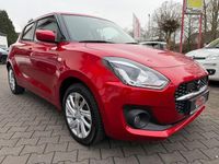 Gebraucht Suzuki Swift Comfort 83 PS (61 kW) 2023 Rot Kleinwagen