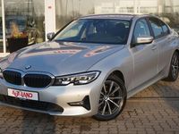 Gebraucht BMW 320 Advantage 184 PS (135 kW) 2019 Glaciersilber metallic Limousine