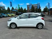 Gebraucht Hyundai i10 Trend 67 PS (49 kW) 2021 Weiß Kleinwagen