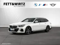 Gebraucht BMW 520 M Sport 197 PS (144 kW) 2025 Mineralweiss metallic Kombi