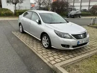Używany Renault Latitude 140 KM (102 kW) 2011 Srebrny Sedan/Limuzyna