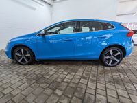 gebraucht Volvo V40 R-Design AUTOM*NAVI*KAMERA*8-FACH*PANO*LEDER