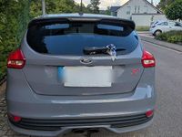 Gebraucht Ford Focus ST 250 PS (183 kW) 2017 Grau Limousine