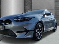 Neu Kia Ceed Style 140 PS (102 kW) 2025 (css) lunarsilber met. Kleinwagen