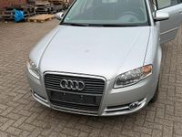 Second-hand Audi A4 130 CP (95 kW) 2007 Argintiu Berlinǎ