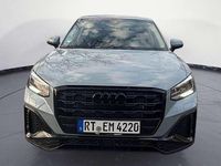 Gebraucht Audi Q2 S-Line 150 PS (110 kW) 2026 Pfeilgrau perleffekt SUV