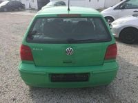 Gebraucht VW Polo Edition 50 PS (36 kW) 2001 Grün Limousine