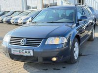 Gebraucht VW Passat 131 PS (96 kW) 2005 Blau Kombi