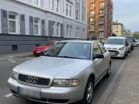 Używany Audi A4 125 KM (91 kW) 1995 Srebrny Sedan/Limuzyna