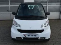 Gebraucht Smart ForTwo Coupé 61 PS (44 kW) 2011 Weiß Coupé