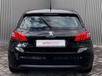 Gebraucht Peugeot 308 Active 131 PS (96 kW) 2021 Schwarz Kleinwagen
