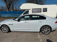 Gebraucht Jaguar XE 179 PS (131 kW) 2017 Weiß Limousine