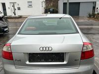 Second-hand Audi A4 102 CP (75 kW) 2004 Argintiu Berlinǎ
