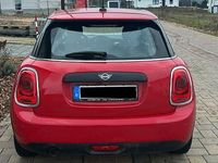 Second-hand Mini One D 95 CP (69 kW) 2018 Roșu Hatchback