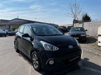 Gebraucht Hyundai i10 Edition 87 PS (63 kW) 2014 Schwarz Kleinwagen