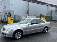 Gebraucht Mercedes E240 177 PS (130 kW) 2002 Silber Limousine