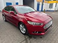 Gebraucht Ford Mondeo Titanium 179 PS (131 kW) 2015 Rot Limousine