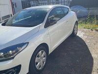 Gebraucht Renault Mégane III Bose Edition 132 PS (97 kW) 2015 Weiß Coupé