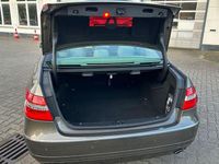 Gebraucht Mercedes E350 Elegance 306 PS (225 kW) 2012 Grau Limousine