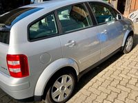 Second-hand Audi A2 75 CP (55 kW) 2005 Argintiu Hatchback