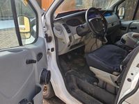 Gebraucht Renault Trafic 101 PS (74 kW) 2003 Weiß Van / Kleinbus