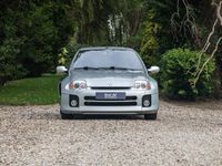 Gebraucht Renault Clio II 226 PS (166 kW) 2001 Silber