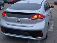 Gebraucht Hyundai Ioniq Trend 141 PS (103 kW) 2017 Silber Kleinwagen