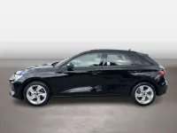 Gebraucht Audi A3 Sport 116 PS (85 kW) 2025 Schwarz Limousine