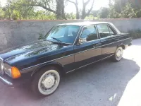 Gebraucht Mercedes 200 60 PS (44 kW) 1977 Blau Limousine