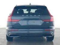 Gebraucht Volvo V60 Plus 197 PS (144 kW) 2025 Blau Kombi