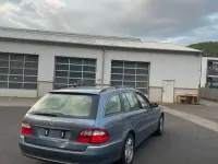Gebraucht Mercedes E320 224 PS (164 kW) 2005 Blau Kombi