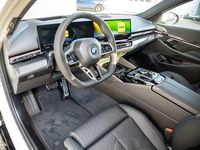 Neu BMW i5 Sport Line 250 kW (340 PS) 2025 Weiß Limousine