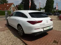 Gebraucht Mercedes E250 160 PS (117 kW) 2021 Weiß Limousine