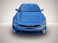 Neu Kia Ceed 140 PS (102 kW) 2026 Grau Kleinwagen