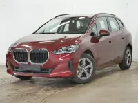 Gebraucht BMW 220 170 PS (125 kW) 2025 Rot Van / Kleinbus