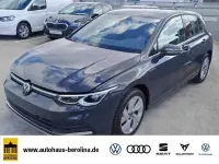 Gebraucht VW Golf VIII Style 150 PS (110 kW) 2024 Grau Limousine