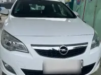 Gebraucht Opel Astra 64 PS (47 kW) 2010 Weiß Kleinwagen
