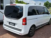 Gebraucht Mercedes V220 Edition 163 PS (119 kW) 2023 Weiß Van / Kleinbus