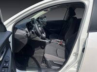 Gebraucht Mazda 2 Center-Line 90 PS (66 kW) 2022 Weiß Kleinwagen