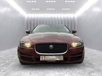Gebraucht Jaguar XE Prestige 179 PS (131 kW) 2017 Rot Limousine