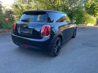 Gebraucht Mini Cooper 136 PS (100 kW) 2018 Schwarz Kleinwagen