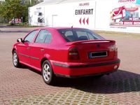Gebraucht Skoda Octavia 125 PS (91 kW) 1999 Rot Limousine