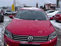 Gebraucht VW Passat Trendline 140 PS (102 kW) 2011 Rot Kombi