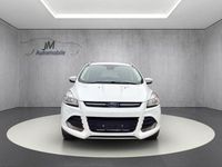 Gebraucht Ford Kuga Titanium 150 PS (110 kW) 2016 Weiß SUV