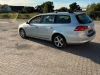 Gebraucht VW Passat 140 PS (102 kW) 2011 Silber Kombi