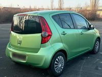 Gebraucht Opel Agila 85 PS (62 kW) 2010 Grün Kleinwagen
