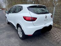 Gebraucht Renault Clio IV Expression 73 PS (53 kW) 2015 Weiß Kleinwagen