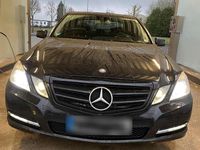 Gebraucht Mercedes E220 Elegance 170 PS (125 kW) 2010 Schwarz Limousine